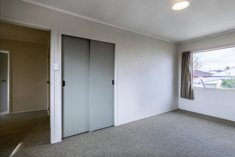 Photo of property in 2/3 Akehurst Avenue, New Lynn, Auckland, 0600