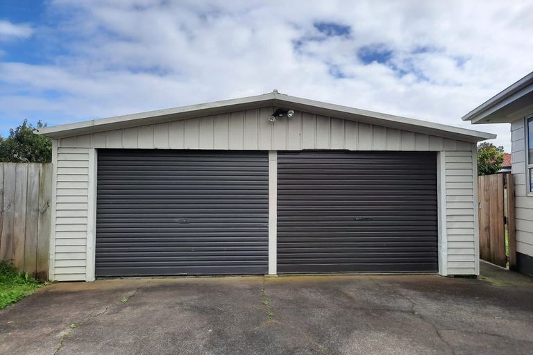 Photo of property in 44 Sunlands Drive, Manurewa, Auckland, 2102