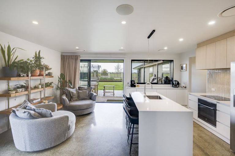 Photo of property in 58 Pelorus Avenue, Poraiti, Napier, 4112