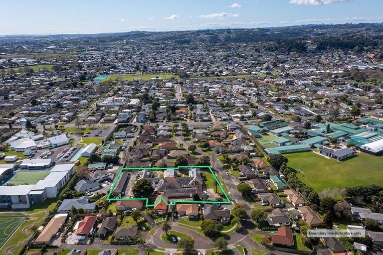 Photo of property in 25 Montilla Place, Manurewa, Auckland, 2102
