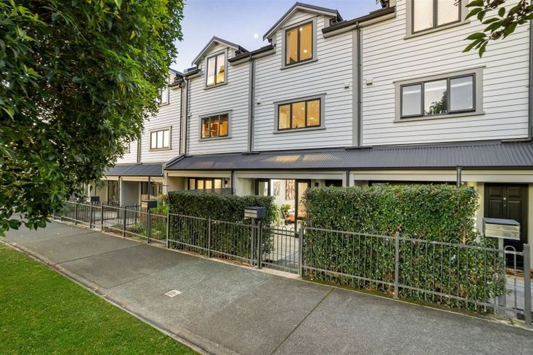 Photo of property in 7/386 Richmond Road, Grey Lynn, Auckland, 1021