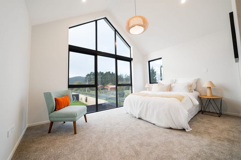 Photo of property in 8 Paihere Street, Huapai, 0810