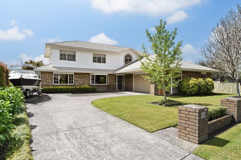 Photo of property in 5 Fernwater Place, Flagstaff, Hamilton, 3210