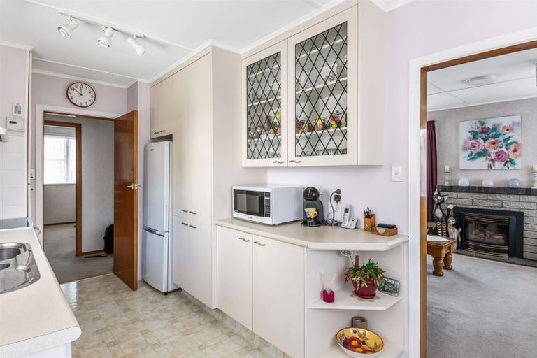 Photo of property in 62 Beazley Avenue, Paparangi, Wellington, 6037