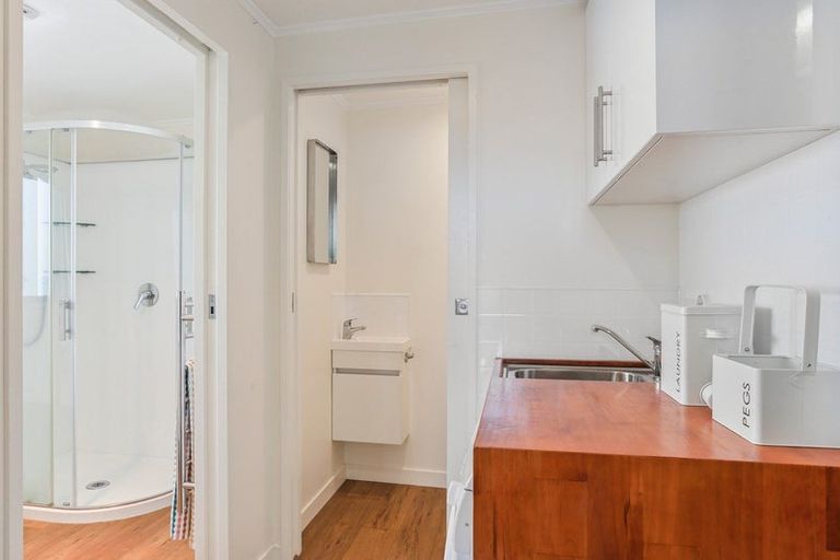 Photo of property in 6 Glasgow Street, Phillipstown, Christchurch, 8011