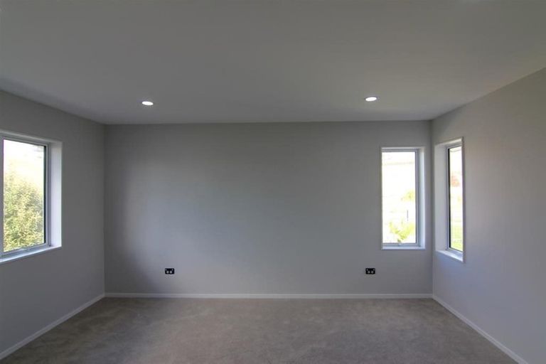 Photo of property in 12 Alloway Street, Westgate, Auckland, 0614