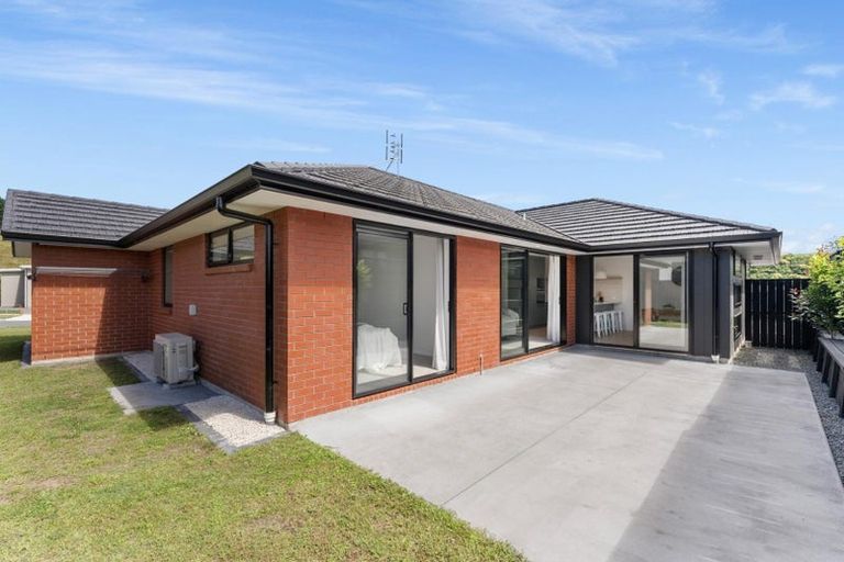 Photo of property in 266 Adler Drive, Ohauiti, Tauranga, 3112