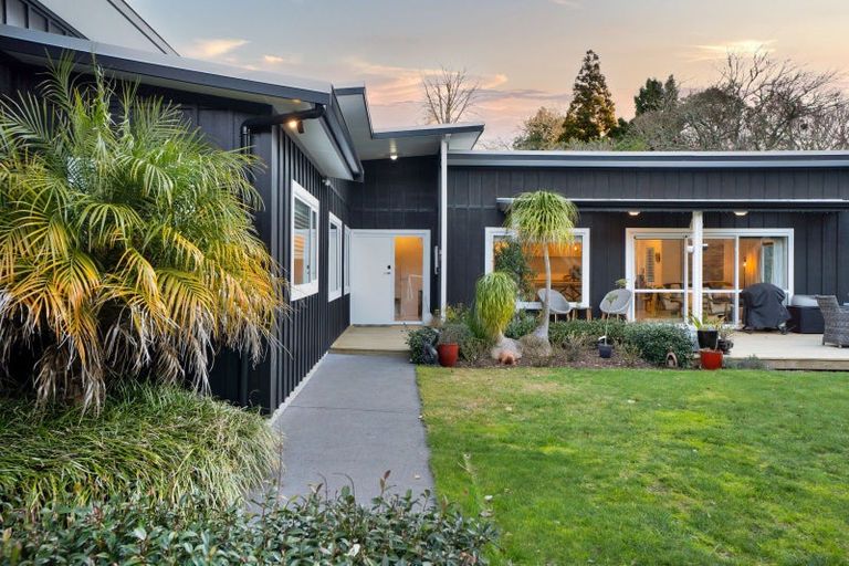 Photo of property in 14a Clawton Street, Westown, New Plymouth, 4310