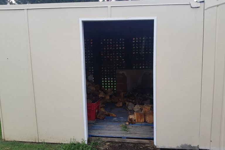 Photo of property in 37 Bethune Street, Featherston, 5710