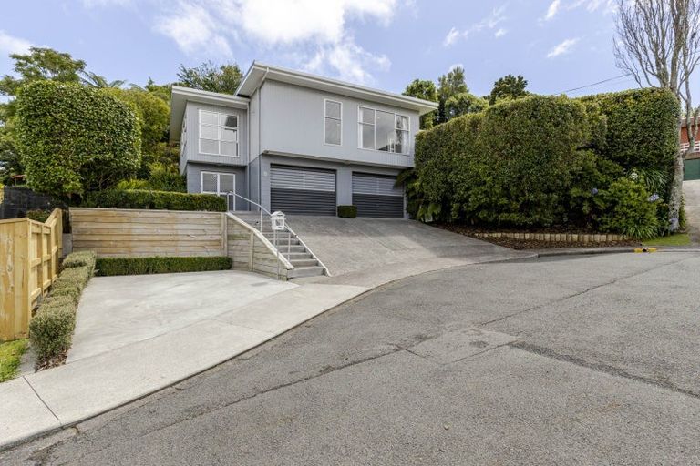 Photo of property in 5 Whitby Place, Westown, New Plymouth, 4310