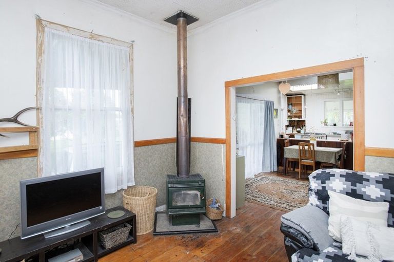 Photo of property in 7 Cemetery Road, Patutahi, Gisborne, 4072