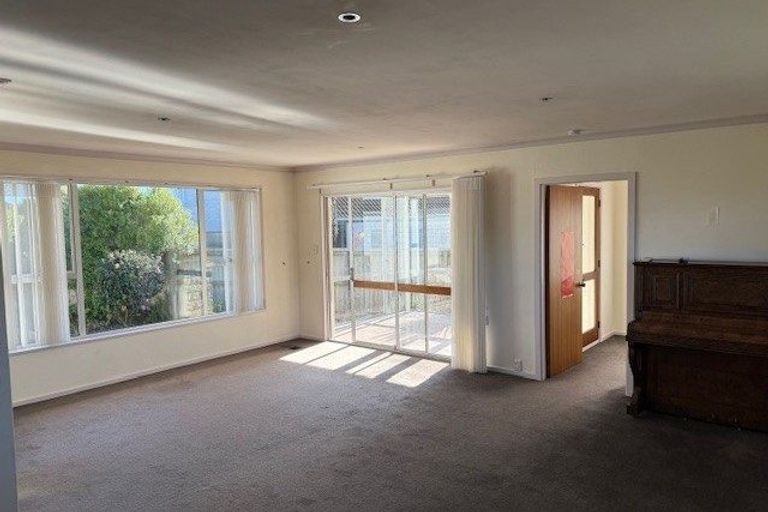Photo of property in 20 Woodstock Place, Russley, Christchurch, 8042