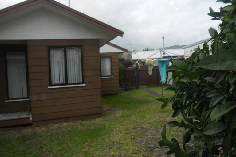 Photo of property in 11 Spackman Crescent, Paraparaumu, 5032