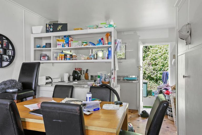 Photo of property in 444a Devon Street East, Strandon, New Plymouth, 4312