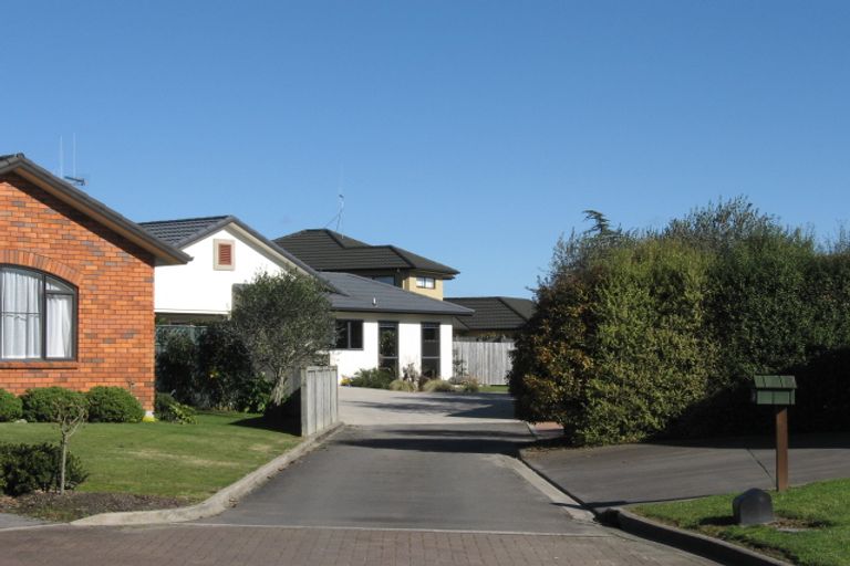 Photo of property in 36 Fendalton Drive, Rototuna, Hamilton, 3210