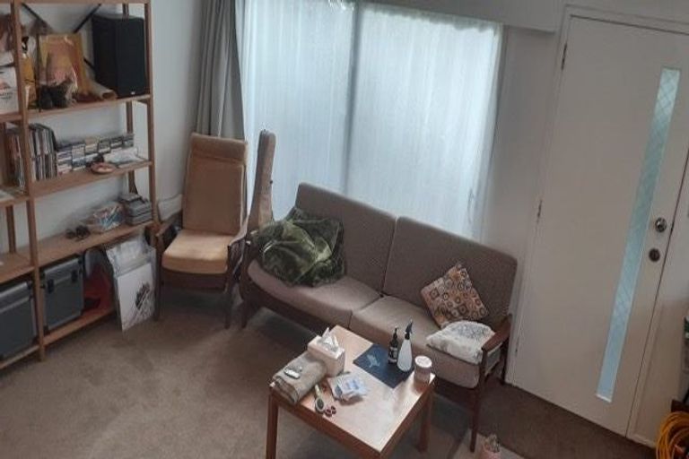 Photo of property in 1/163 View Road, Sunnyvale, Auckland, 0612