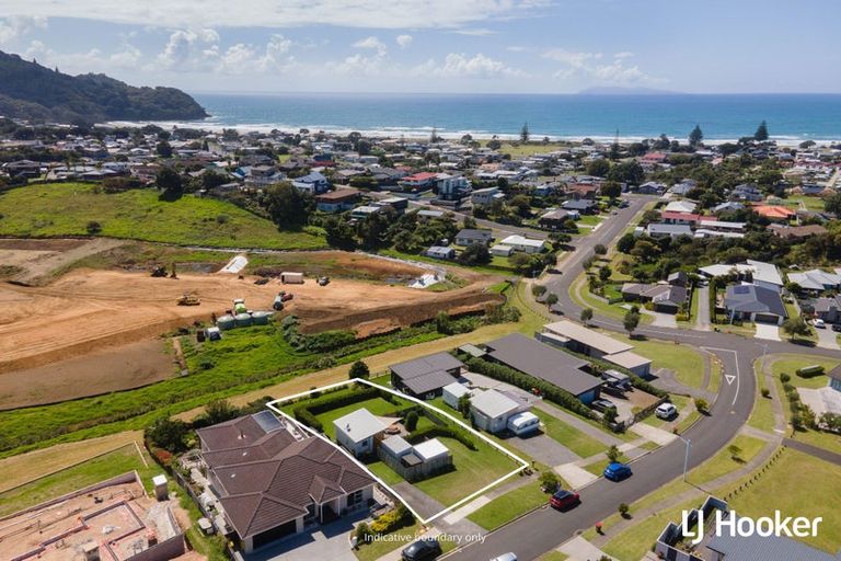 Photo of property in 8 Tohora View, Waihi Beach, 3611