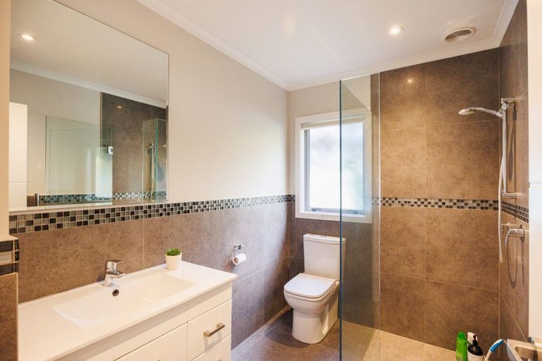 Photo of property in 5 Ake Ake Avenue, Hokowhitu, Palmerston North, 4410