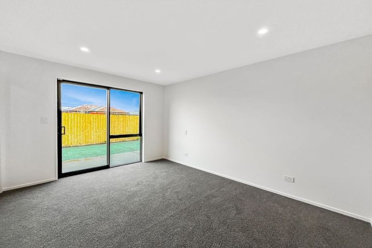 Photo of property in 35 Bill Hammond Drive, Belfast, Christchurch, 8051