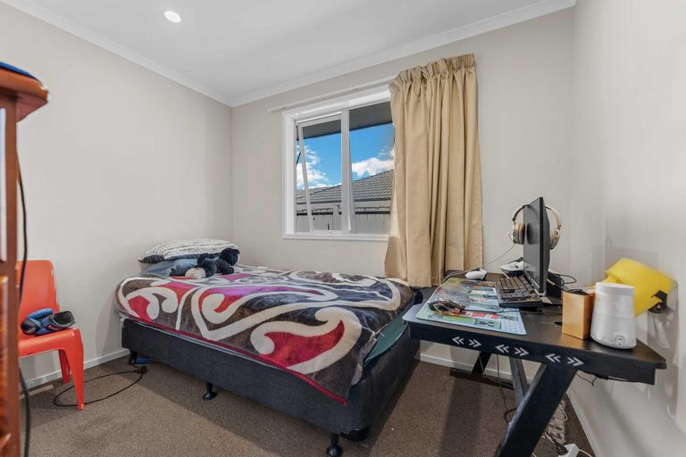 Photo of property in 4 Waitaua Street, Papakura, 2110