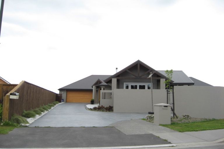 Photo of property in 2 Montrose Gardens, Rangiora, 7400