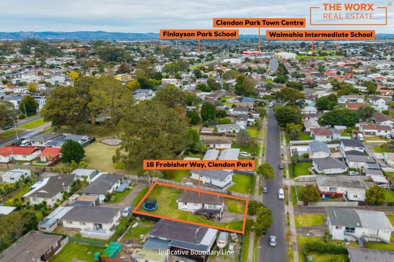 Photo of property in 16 Frobisher Way, Clendon Park, Auckland, 2103