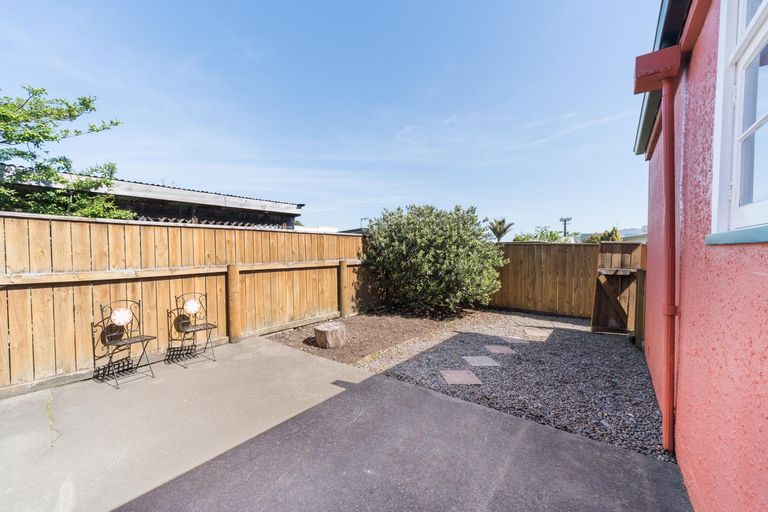 Photo of property in 8 Heretaunga Street, Palmerston North, 4414