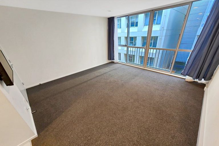 Photo of property in Terrace Heights Apartments, 2/163p The Terrace, Wellington Central, Wellington, 6011