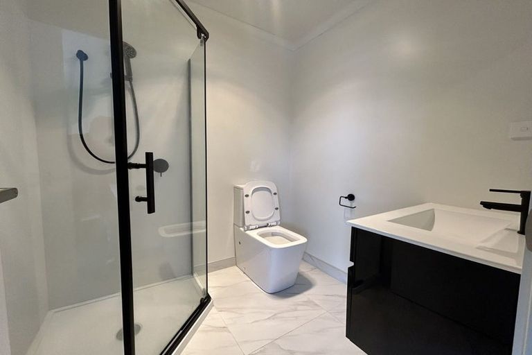 Photo of property in 2/26 May Street, Hamilton East, Hamilton, 3216