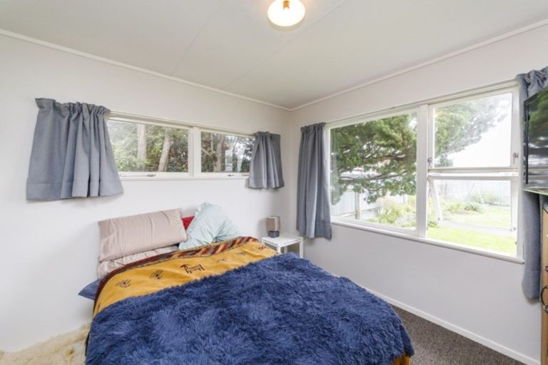 Photo of property in 3 Abraham Crescent, Milson, Palmerston North, 4414