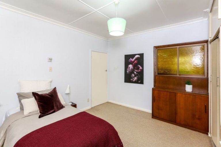 Photo of property in 87 Paynters Avenue, Strandon, New Plymouth, 4312
