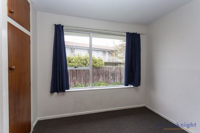 Photo of property in 4/93a Middlepark Road, Sockburn, Christchurch, 8042