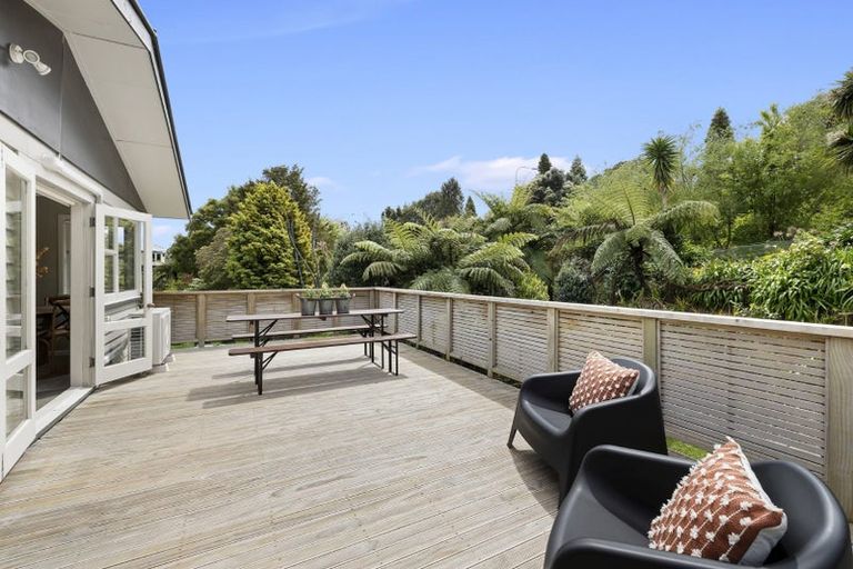 Photo of property in 49a Waiwaka Terrace, Strandon, New Plymouth, 4312