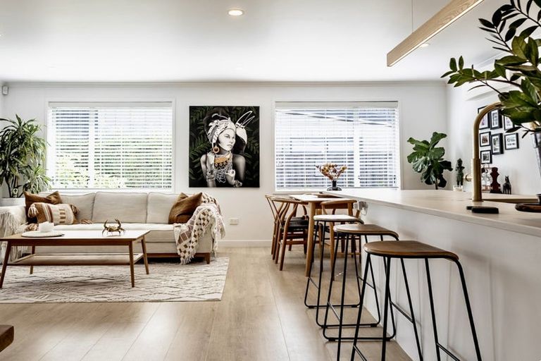 Photo of property in 5 Kihi Place, Ruakaka, 0116