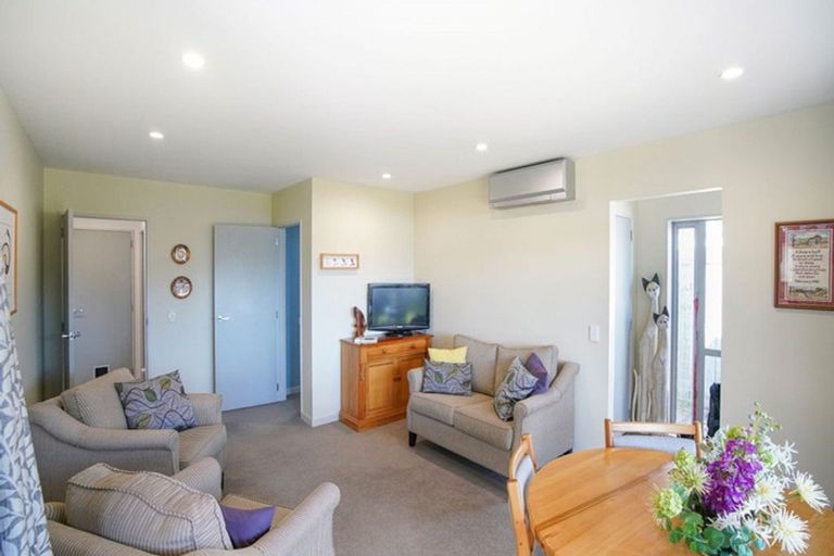 Photo of property in 20b Wharemauku Road, Raumati Beach, Paraparaumu, 5032