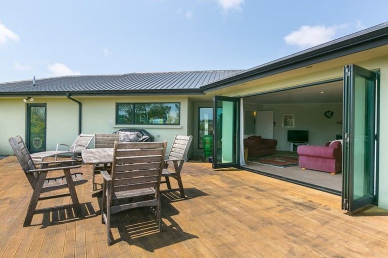 Photo of property in 69d Karamea Street, Whalers Gate, New Plymouth, 4310