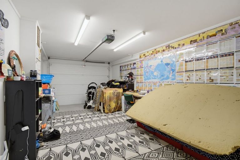 Photo of property in 1e Stott Avenue, Birkdale, Auckland, 0626