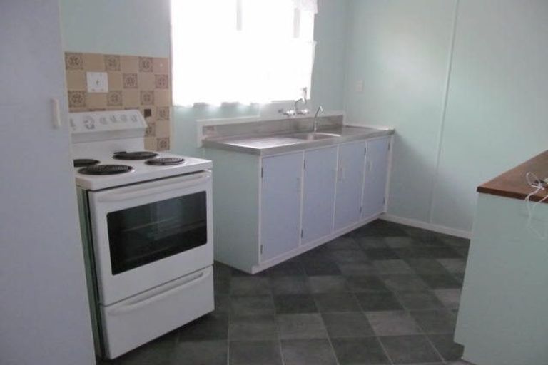 Photo of property in 1 Yates Street, Otaki Beach, Otaki, 5512