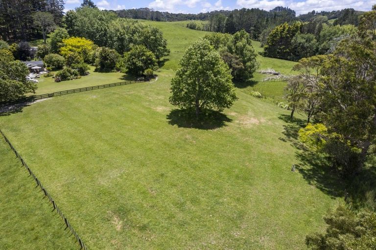 Photo of property in 196 Blackbridge Road, Dairy Flat, Albany, 0794