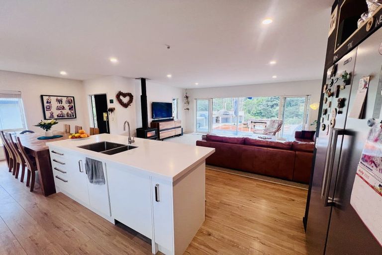 Photo of property in 33 Cory Road, Kaukapakapa, 0873