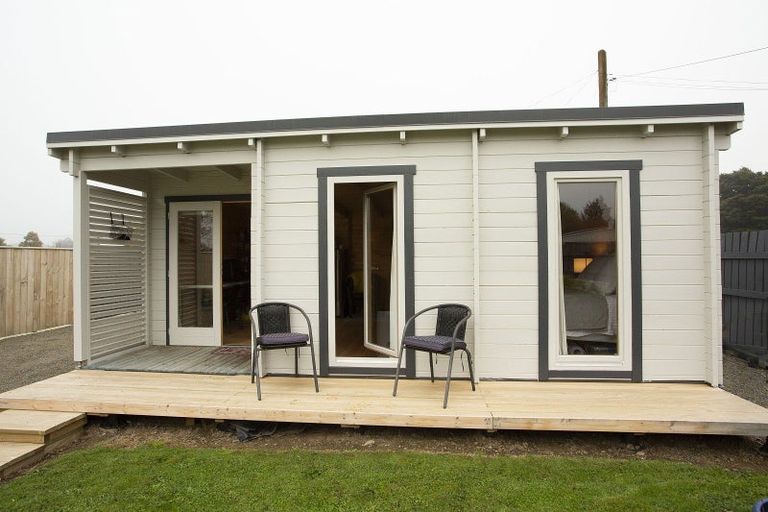 Photo of property in 11 Amelia Street, Woodville, 4920