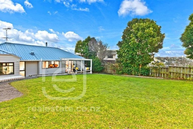 Photo of property in 41 Kennedy Avenue, Forrest Hill, Auckland, 0620