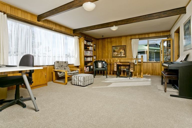 Photo of property in 36 Awaruku Road, Torbay, Auckland, 0630