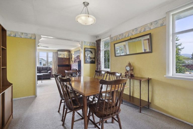 Photo of property in 17 Totara Street, Otaki, 5512