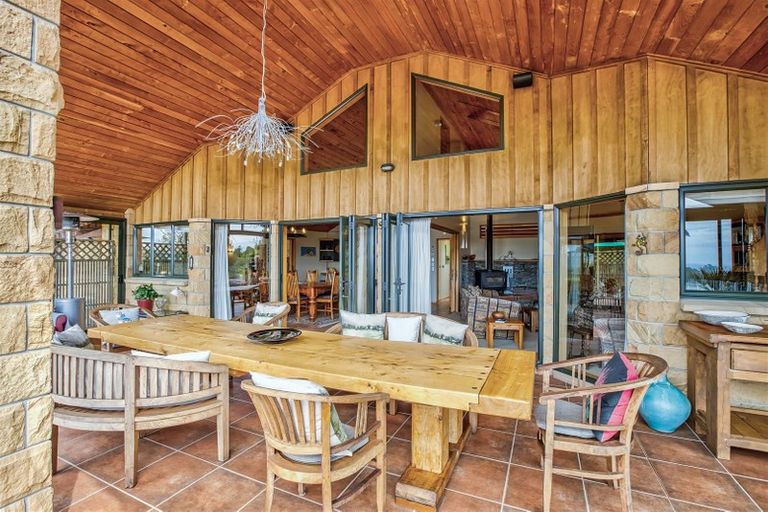 Photo of property in 8 Rewa Rewa Valley, Tairua, 3508