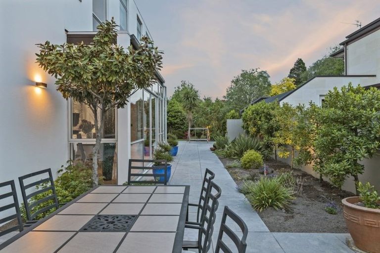 Photo of property in 8 Royds Street, Fendalton, Christchurch, 8014