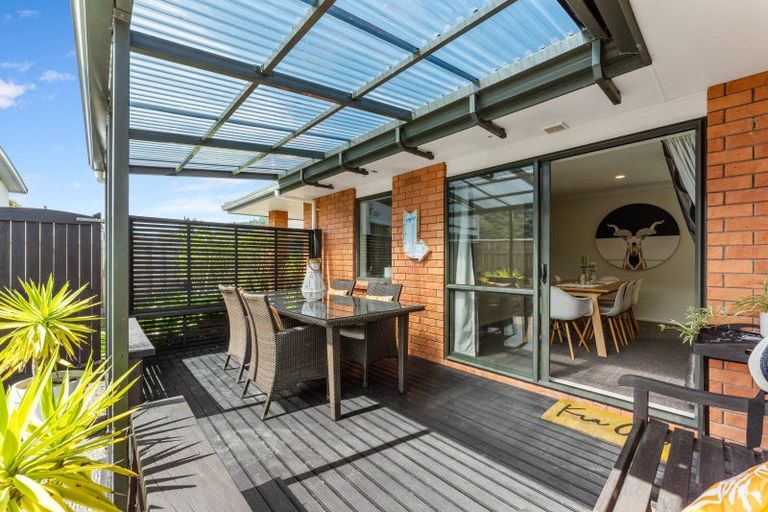 Photo of property in 8 Sapphire Grove, Birchville, Upper Hutt, 5018