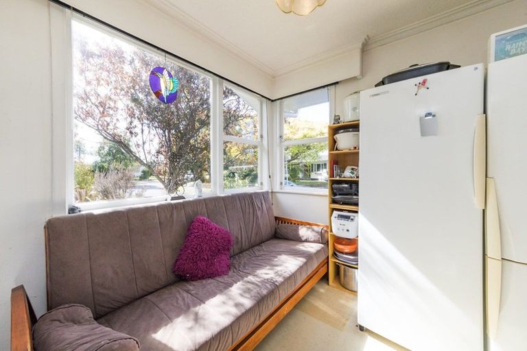 Photo of property in 11 Catlins Crescent, Milson, Palmerston North, 4414