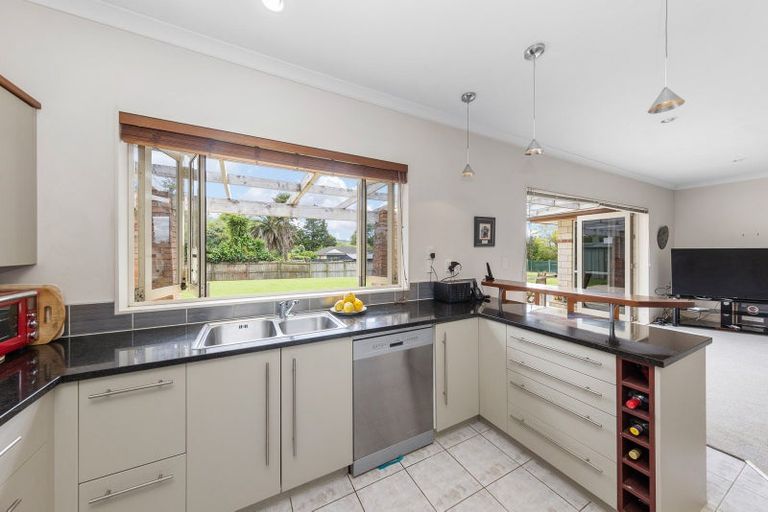Photo of property in 34 Station Road, Huapai, Kumeu, 0810