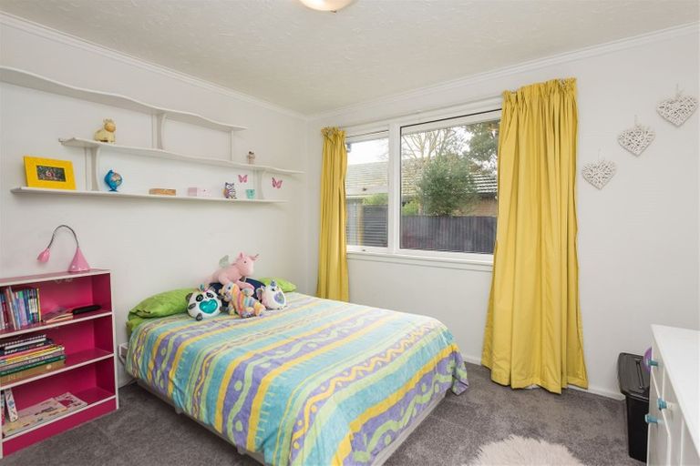 Photo of property in 8 Otaki Place, North New Brighton, Christchurch, 8083